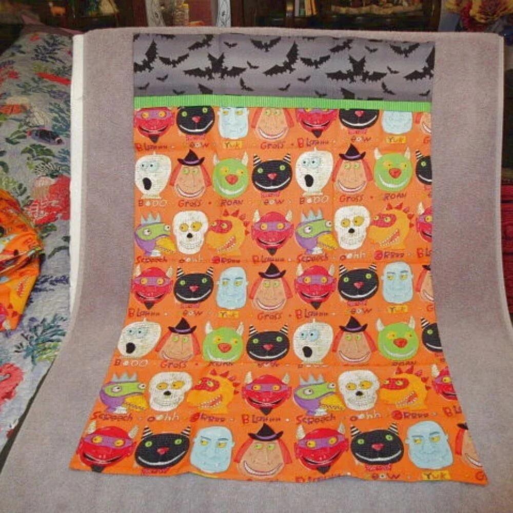 Vtg Halloween Pillowcase Cotton Queen 30 x 20 Trick Or Treat Cat Ghost Skull EUC